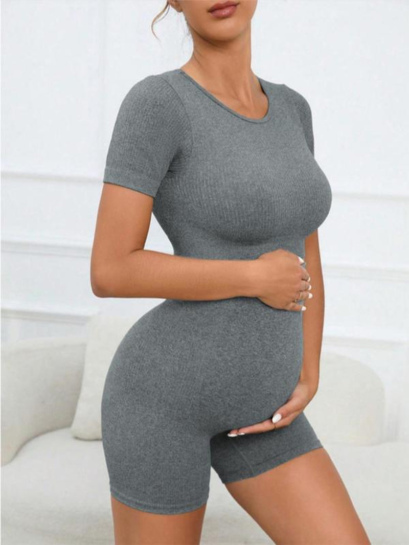 Maternity Women's 2-Piece Solid Color Short Sleeve Crop Top and High Waist Skinny Shorts Set, Casual Seamless Round Neck Top and Short Leggings for Everyday Wear
